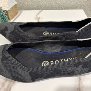 Rothy's Black and Gray Camouflage Flats